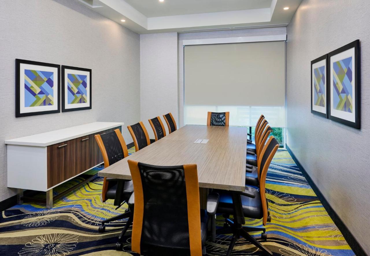 Holiday Inn Express & Suites - Brantford By Ihg Esterno foto